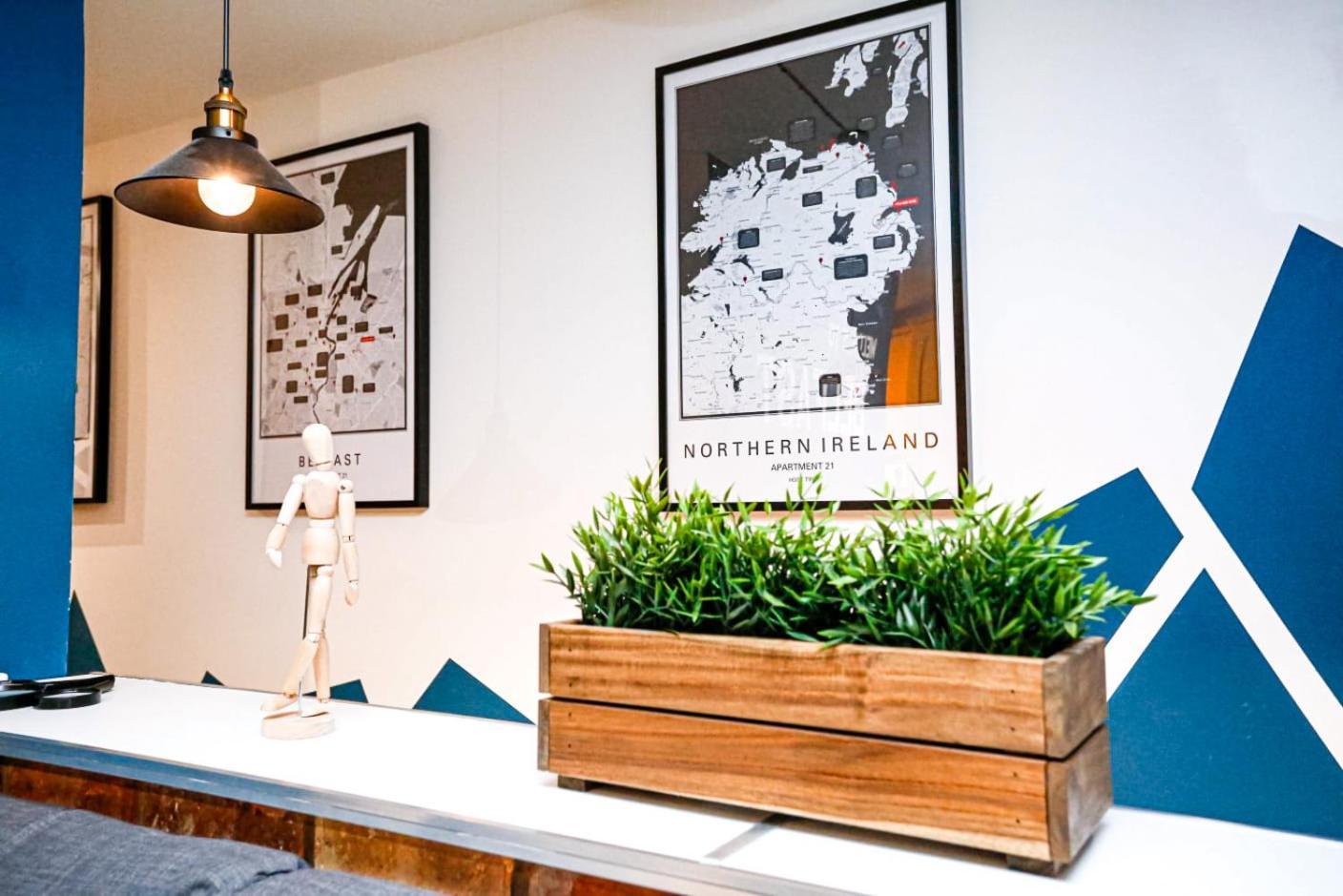 Funky City Apartment - Secure Parking - Wifi - Sleeps 6 - No Parties Μπέλφαστ Εξωτερικό φωτογραφία